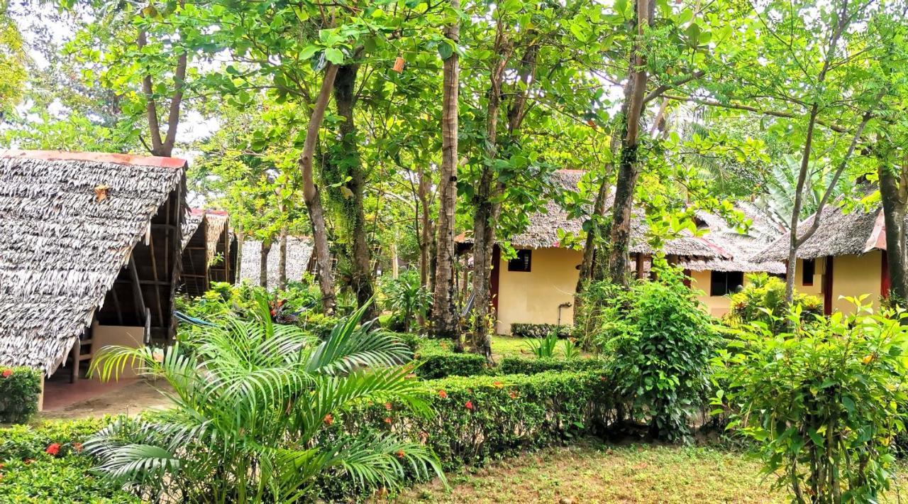 Sulu Sunset Beach Resort Nauhang Exterior foto