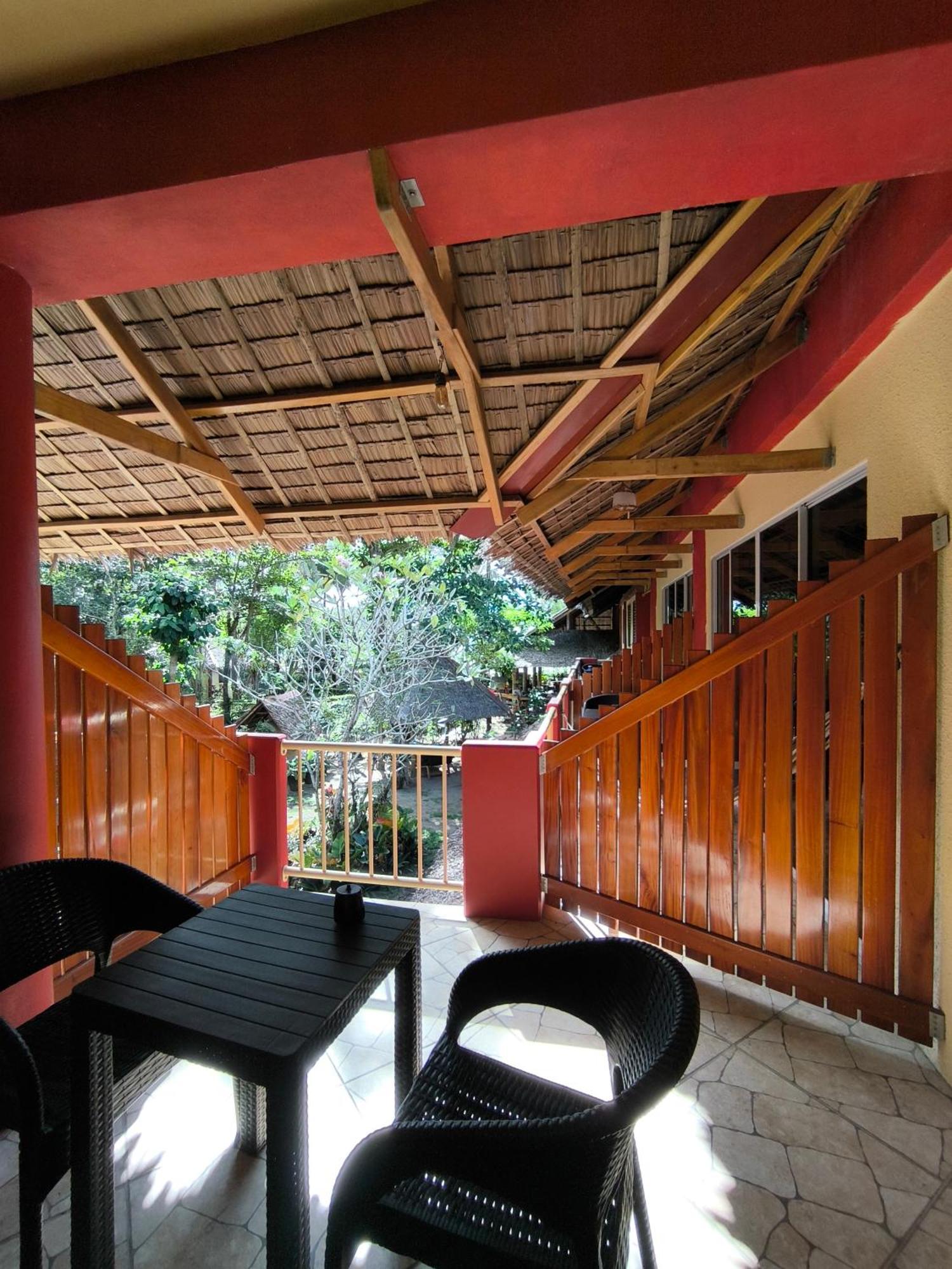 Sulu Sunset Beach Resort Nauhang Exterior foto